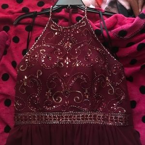 I am selling a beautiful prom dress!!!
